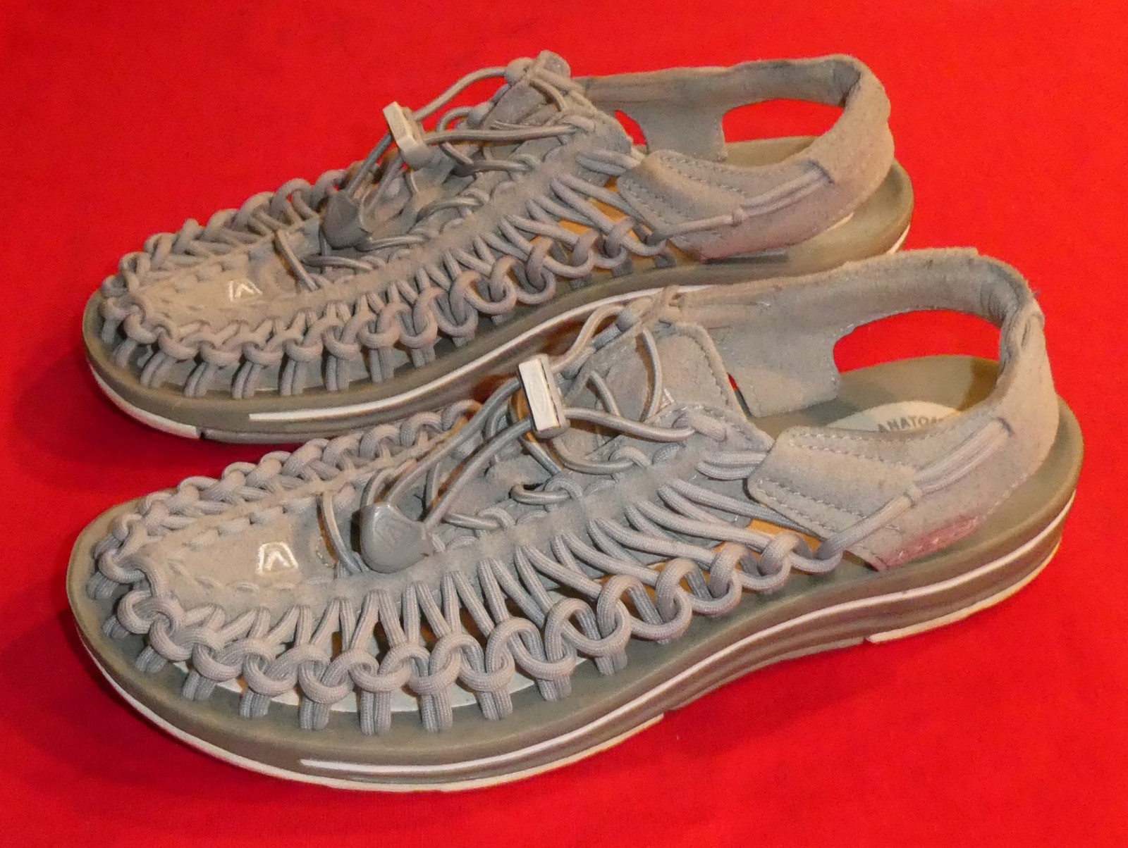 Keen Uneek Sandals, Women’s sz 7.5 US (38 EU) – Gray