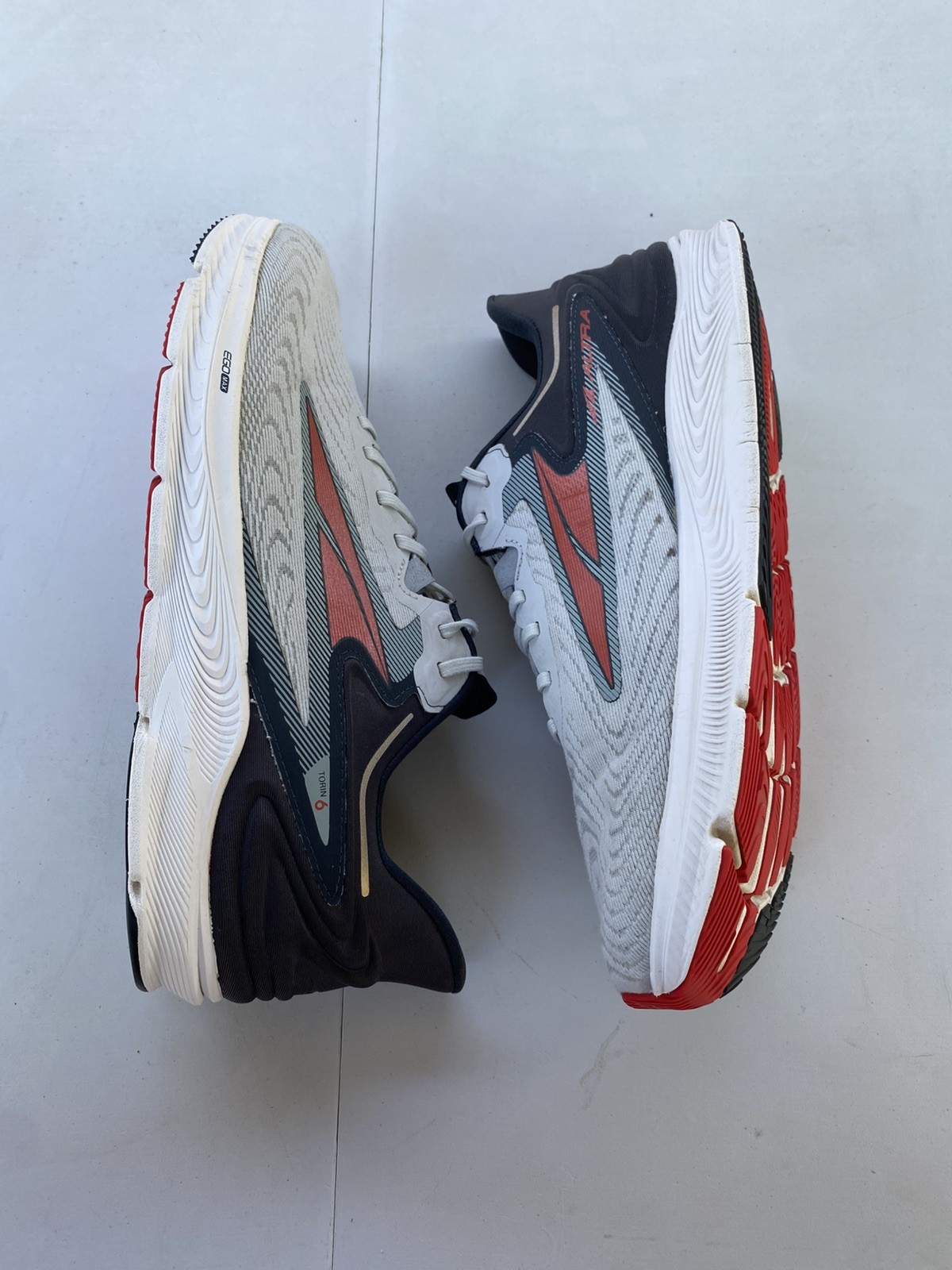Altra Torin 6 Running Shoes Mens Size 12 Wide Gray Red Zero Drop AL0A7R6F264