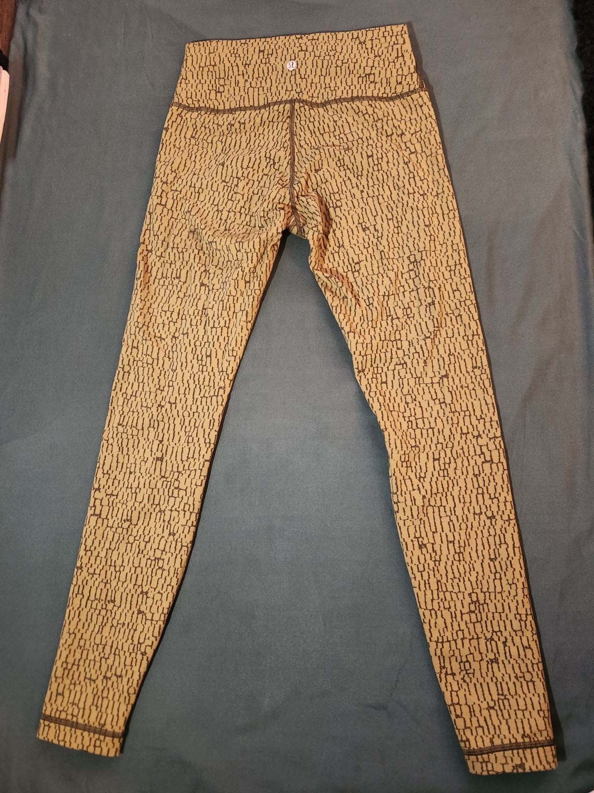 lululemon athletica Women’s Animal Print Wunder Under Leggings Green/Black 8
