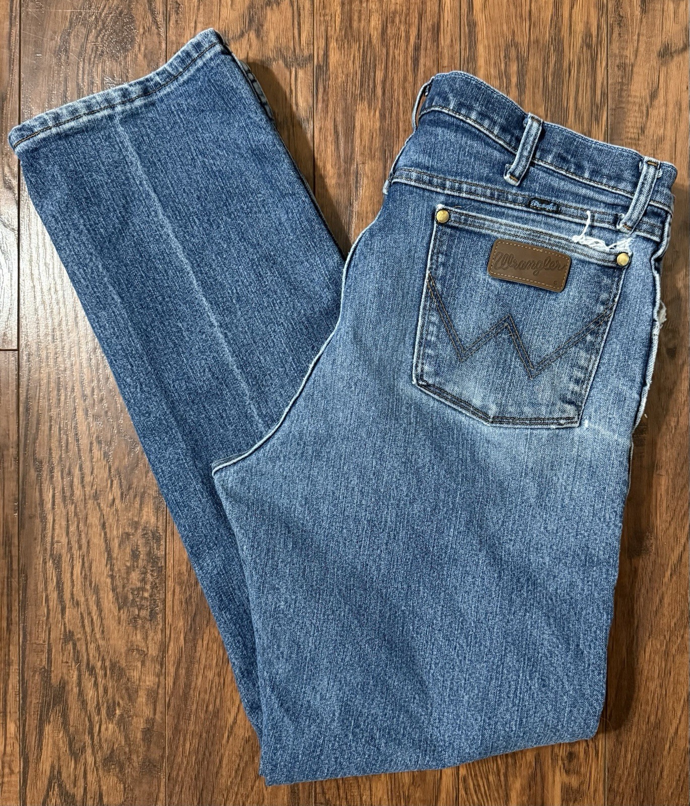 Wrangler 47MAVMR Men’s Jeans 36×34 Blue Denim Regular Fit Cowboy Cut Distressed