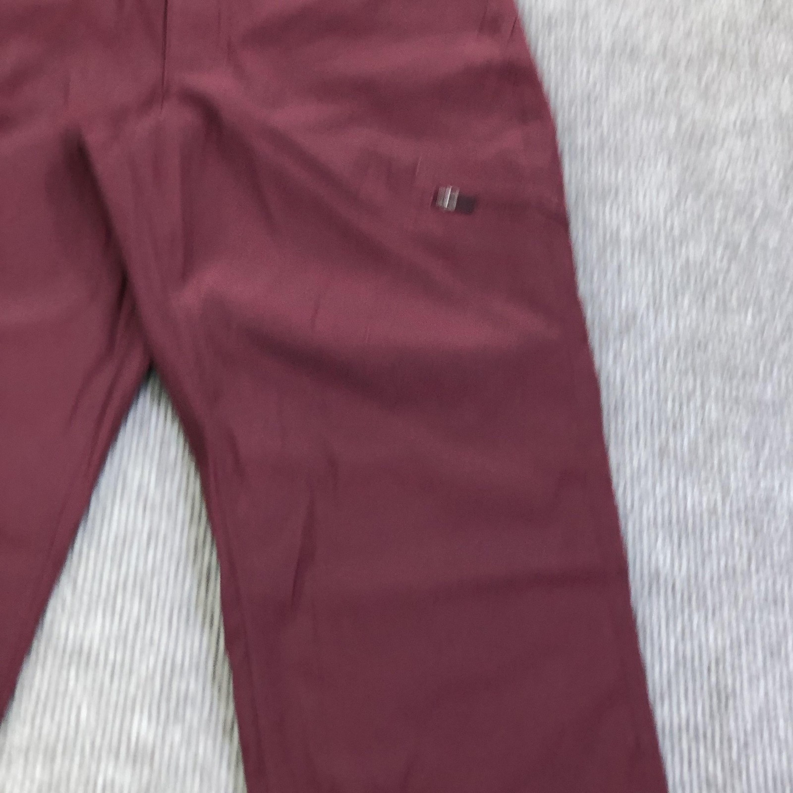 Eddie Bauer Rainier Capri Pants Womens 4 Red Nylon Hiking Outdoor Stretch Travel