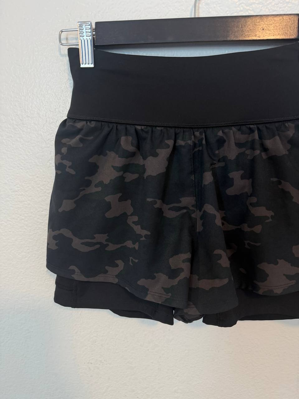 SPANX by Sara Blakely XS/TP Camo 2-in-1 Athletic Running Shorts