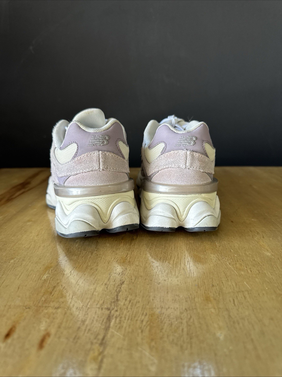 New Balance 9060 December Sky Pink Suede Grey Used Sz 3.5