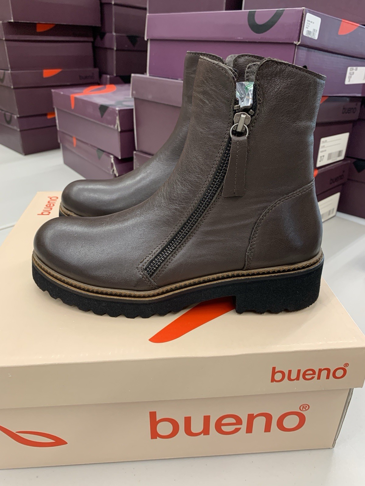 Bueno Footwear Ariana Boot Teak Women’s Size 37 38 39 40 41 B2452 Brown Leather