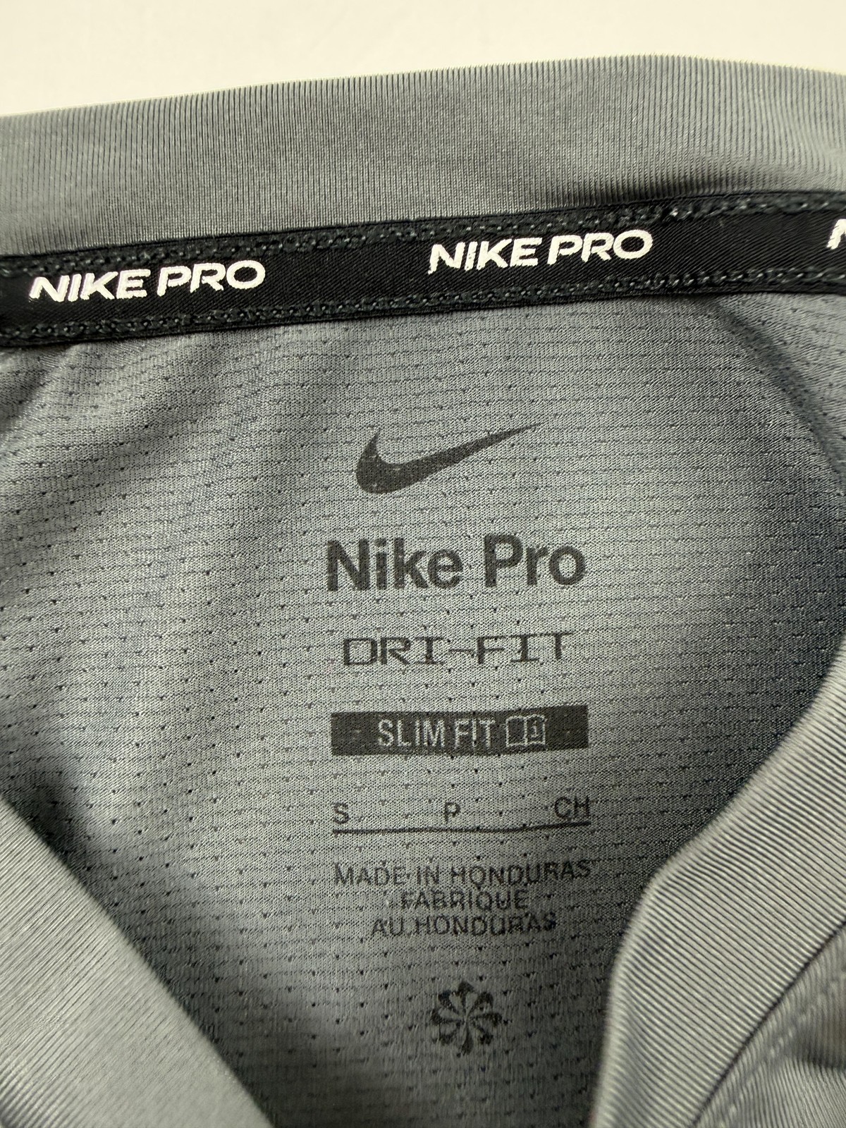 Nike Pro Shirt Mens Small Gray Dri-FIT Training Athletic Tee Top DD1982-068