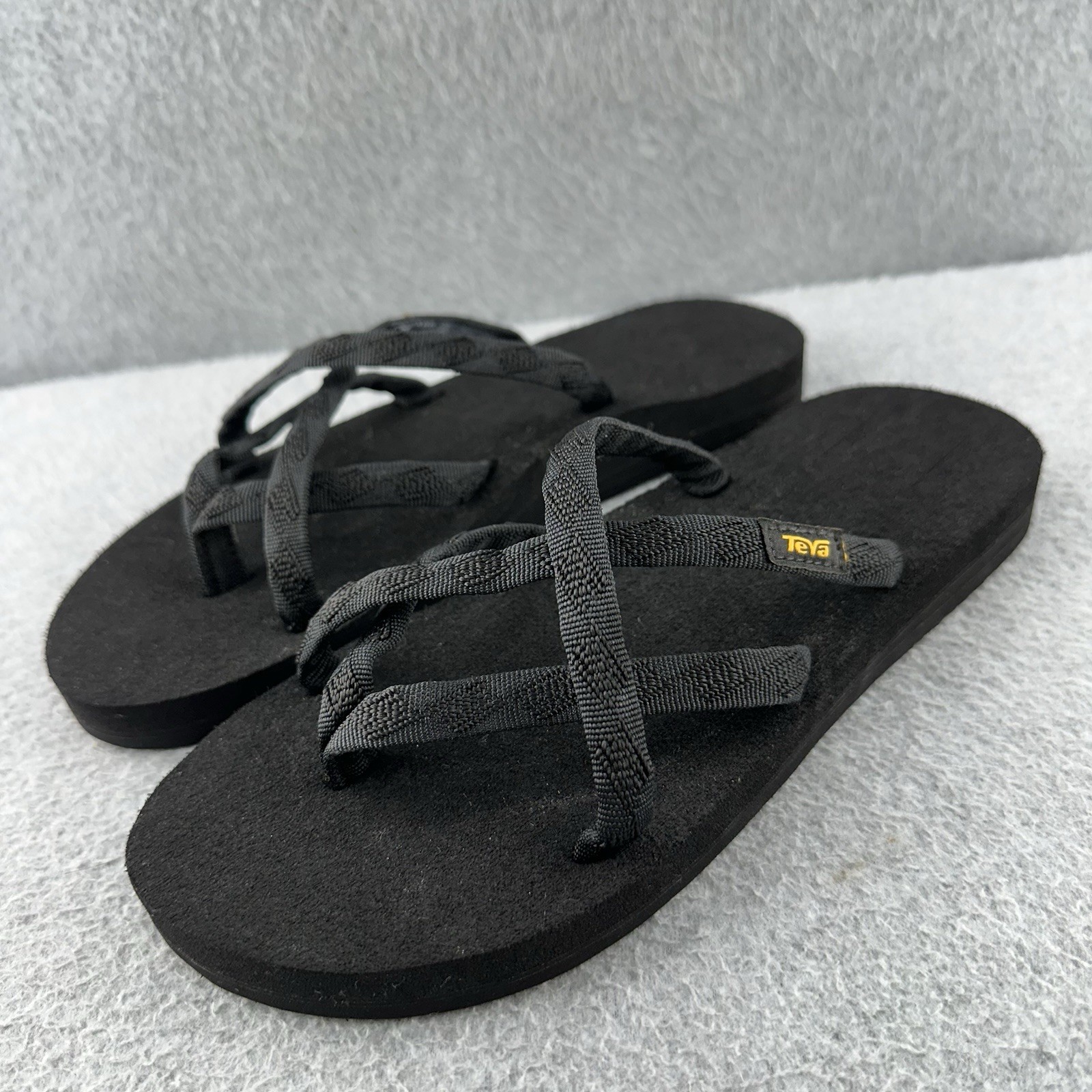 Teva Olowahu Flip Flop Sandals Women’s Size 8 Black Strappy Mush Footbed Slip On