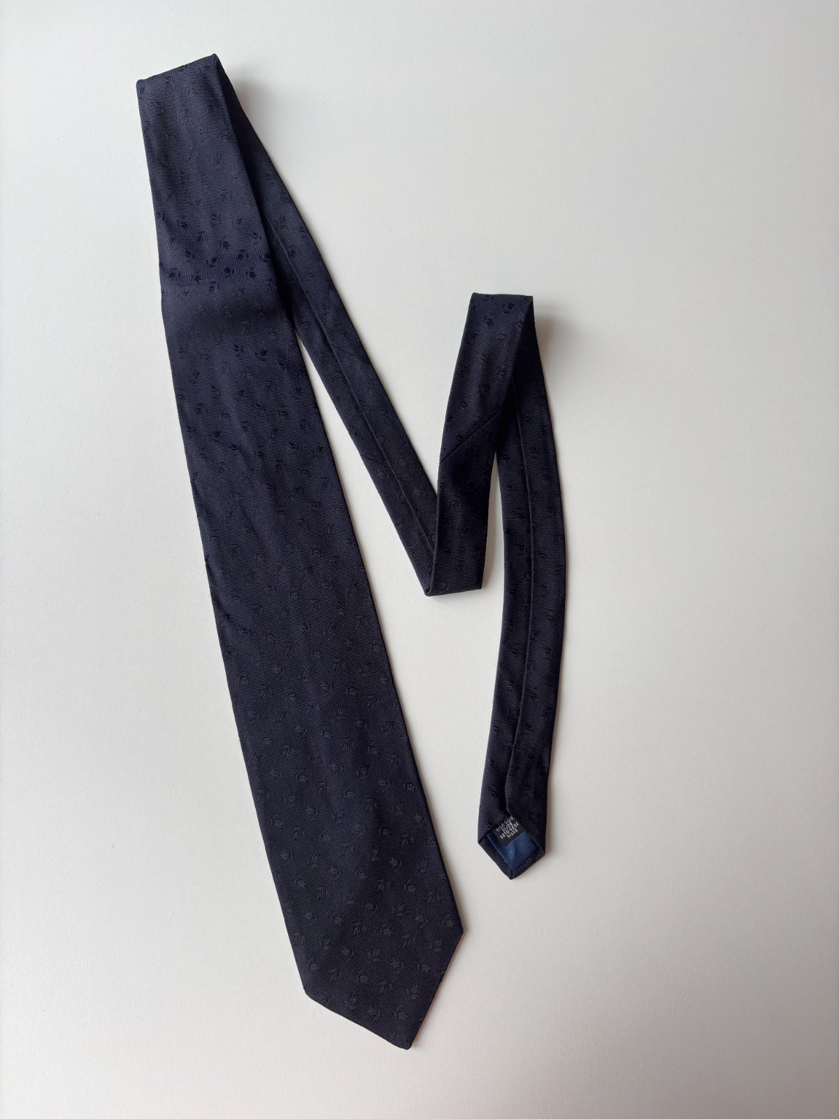 VINCI Silk Tie Navy Blue Small Floral Pattern Italy Classic 100%, 1031