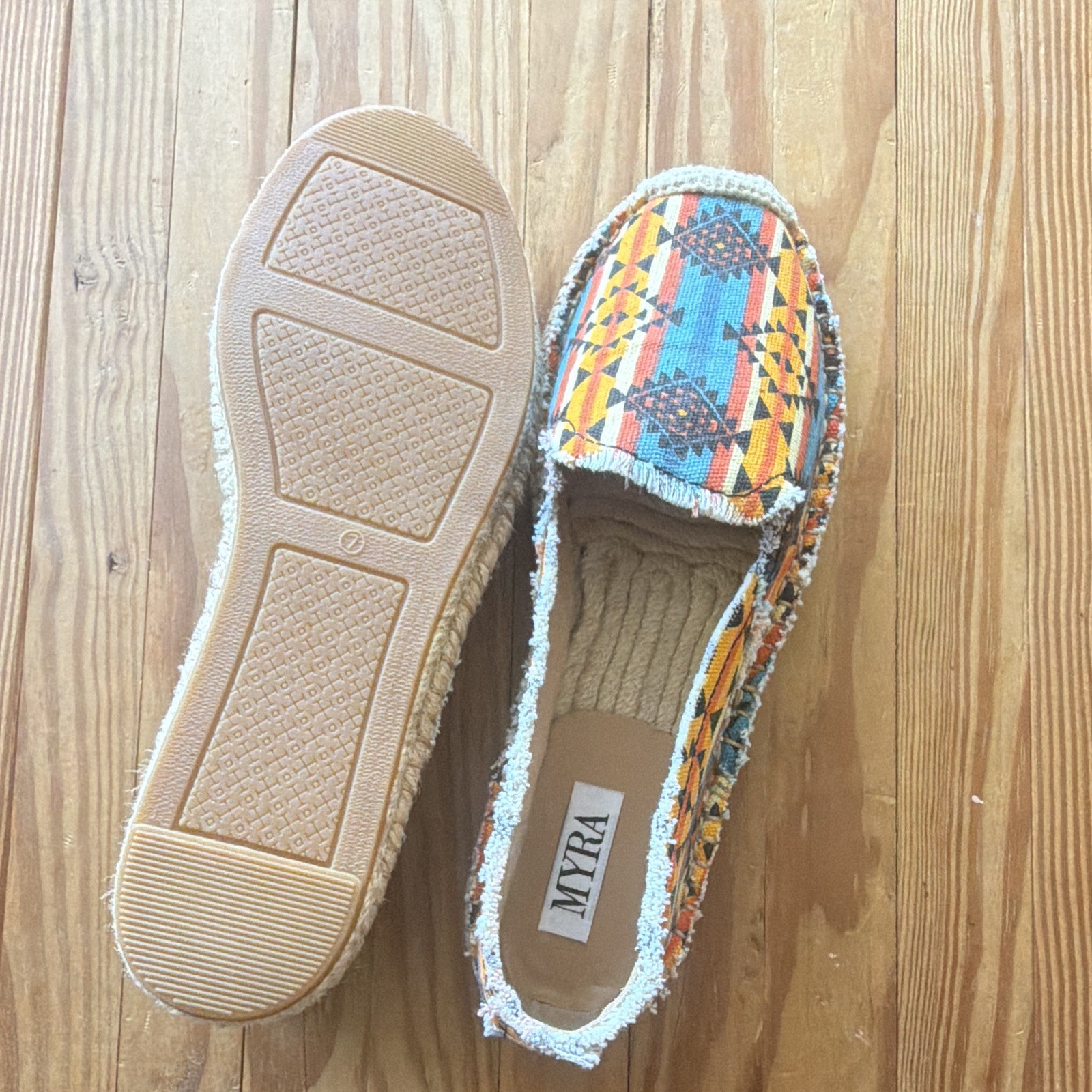 MYRA Women’s Slip-On Flats Leather Multicolor Geometric Fringe Size 7