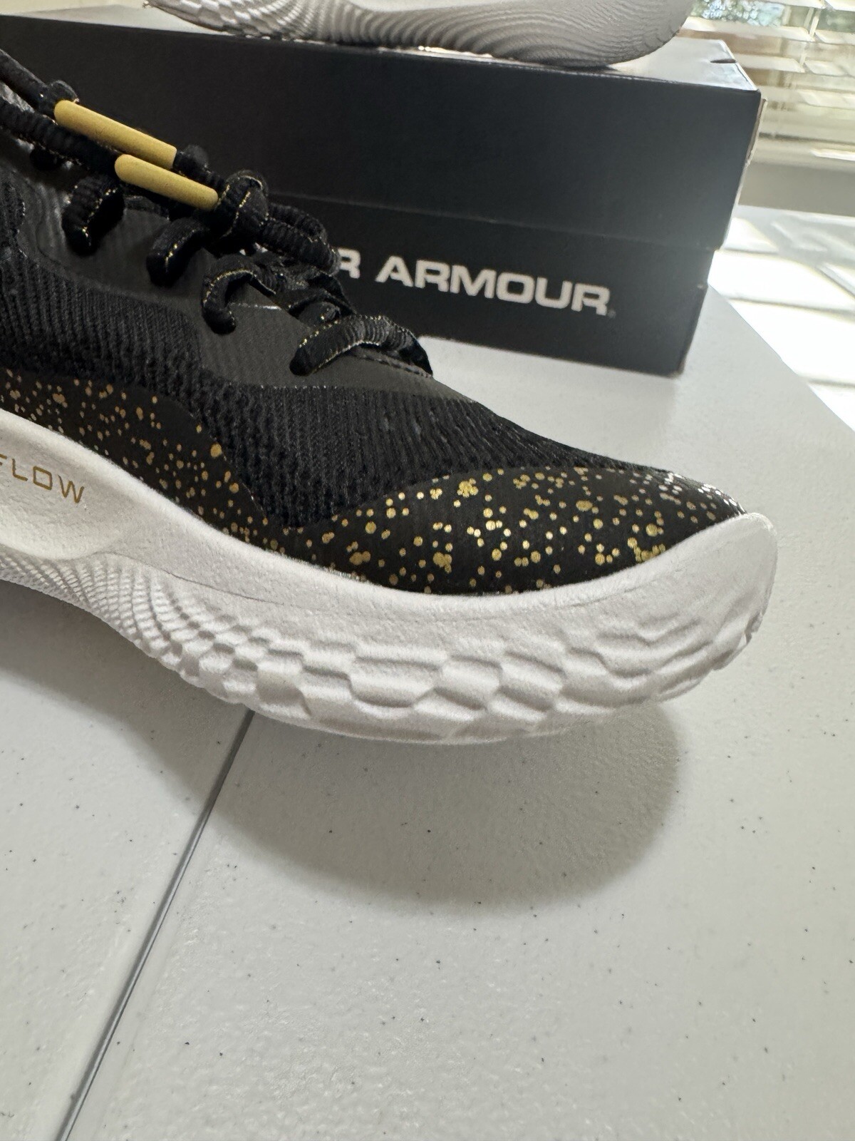 Under Armour UA Flow Breakthru 2 Black Basketball Shoes US Womens 5.5 (c10)