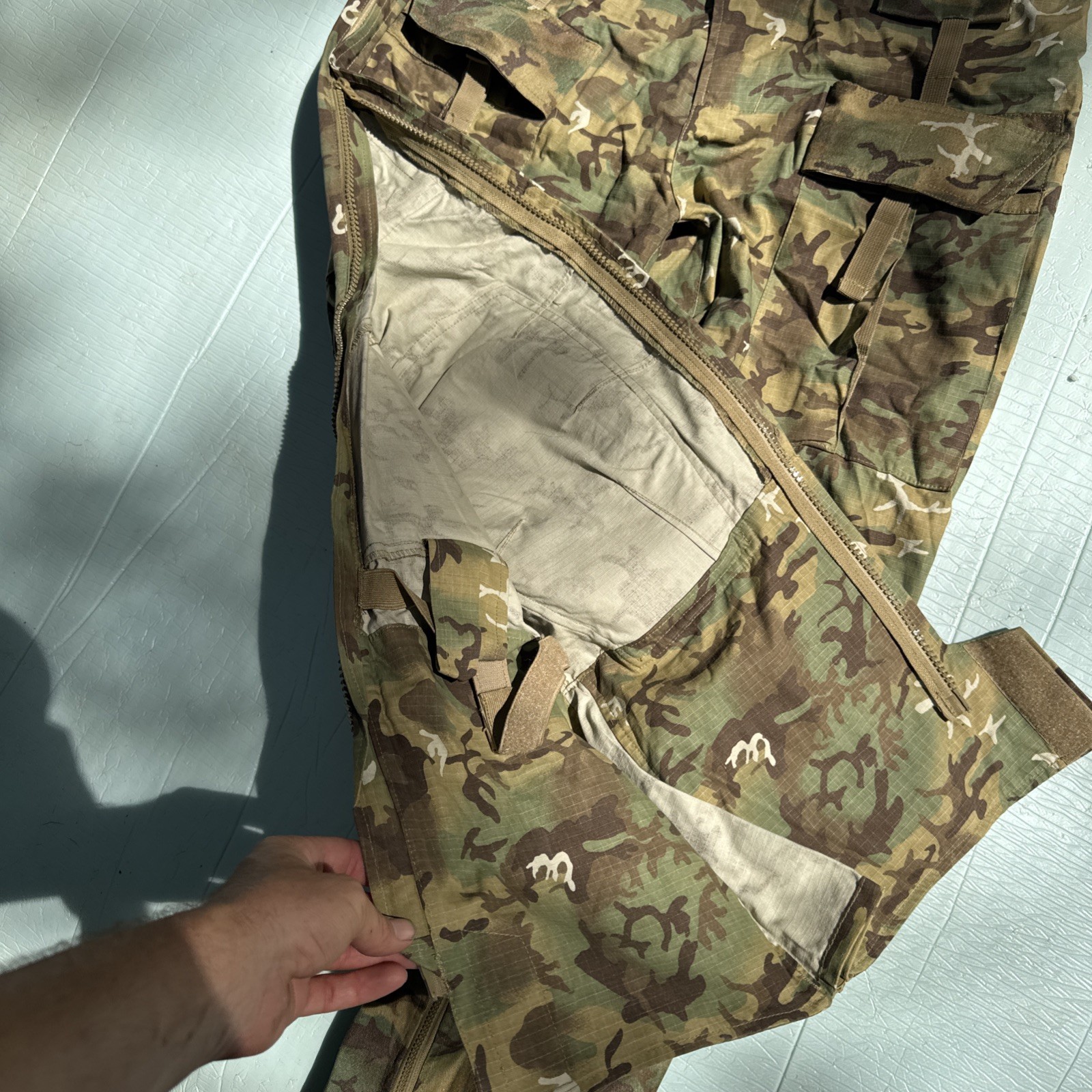 XL Mil-Tec Tactical Trousers Warrior Knee Pads Airsoft Combat Pants Woodland
