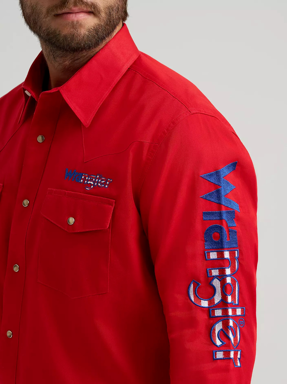 Men’s Wrangler® Logo Long Sleeve Western Snap Shirt Red 112379238