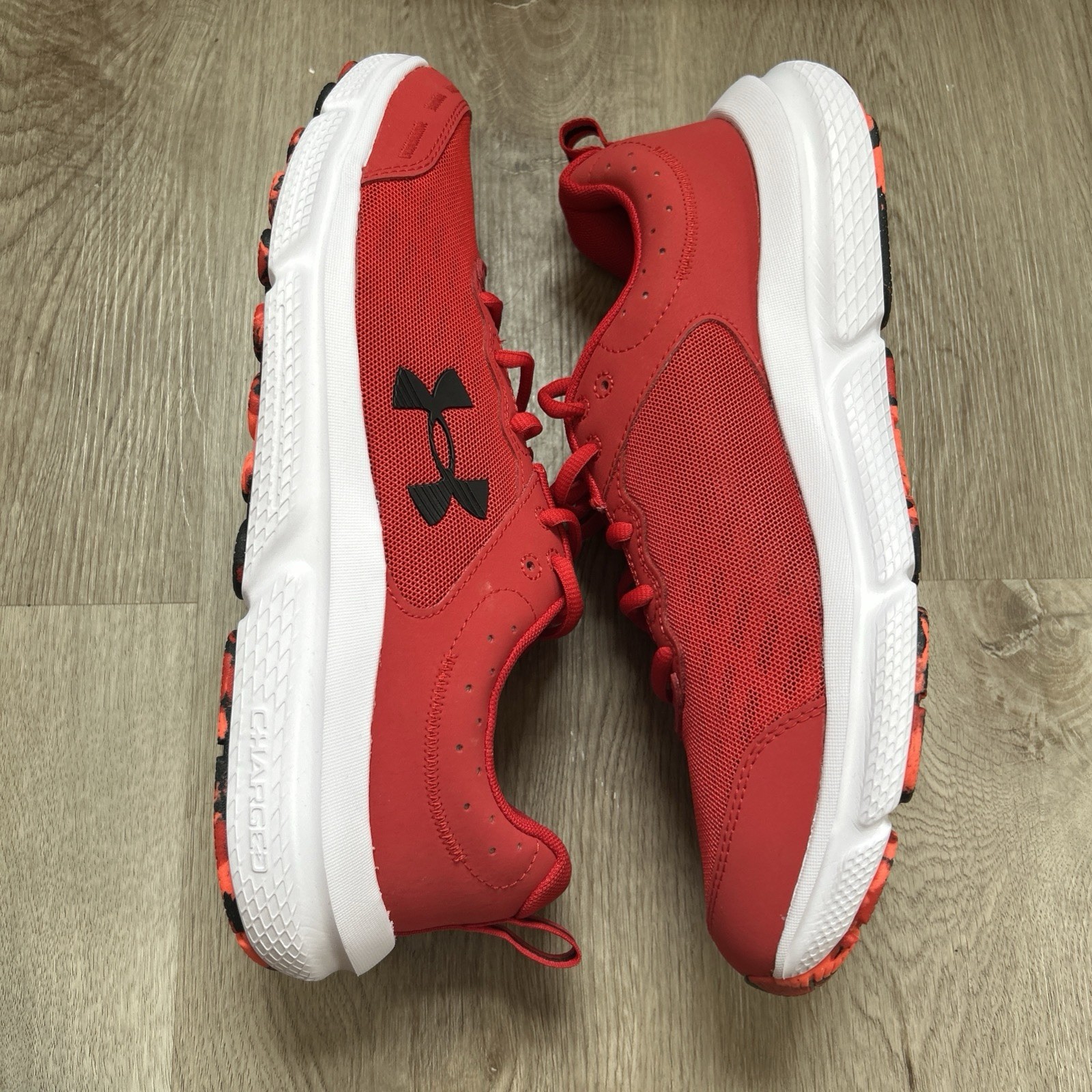 Under Armour Charged Assert 10 Mens 9 Running Shoes Red Sneakers 3026175-600