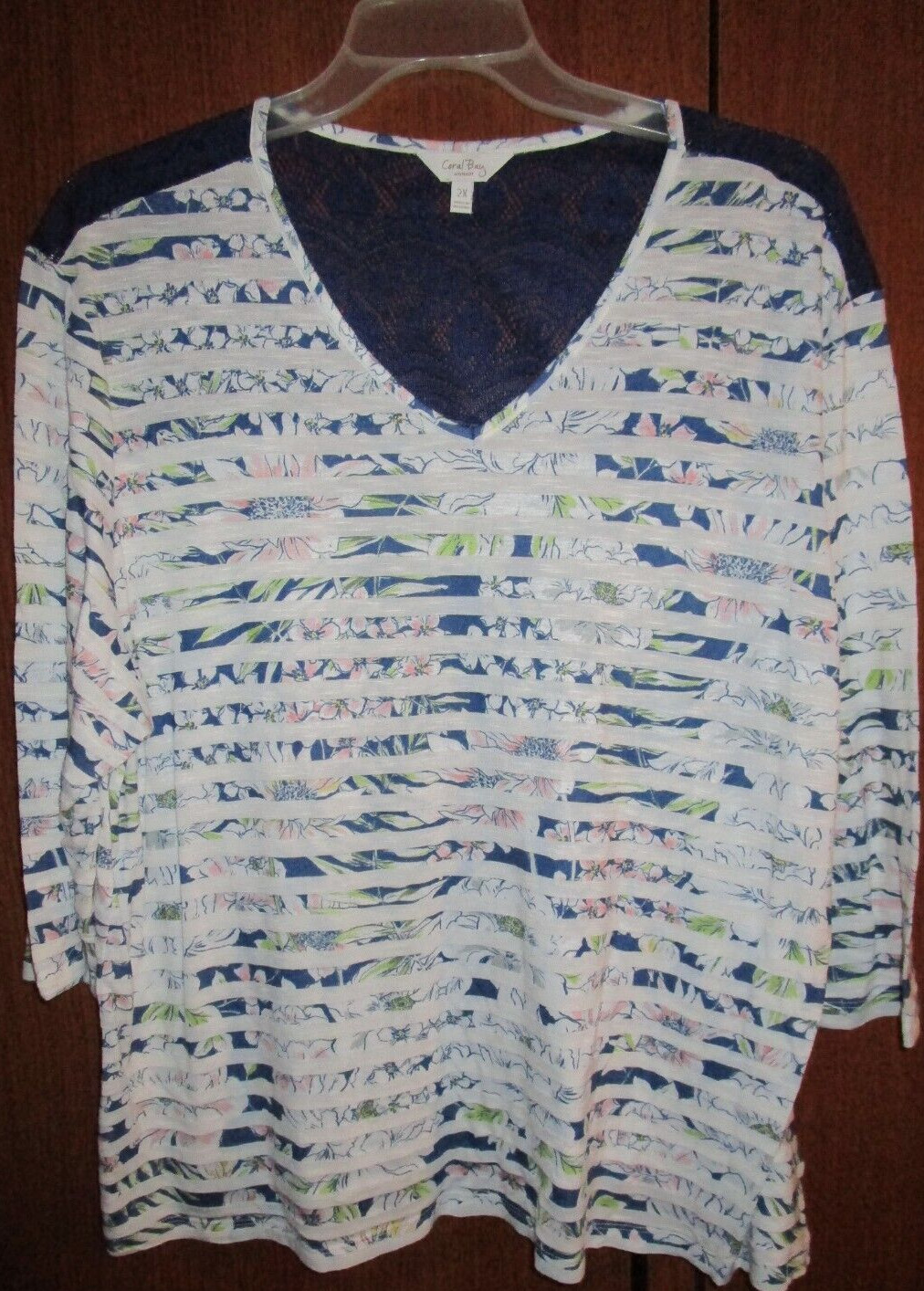 Coral Bay Tunic Top Sz 2X Polyester Rayon Bust 53 Length 25.5 in