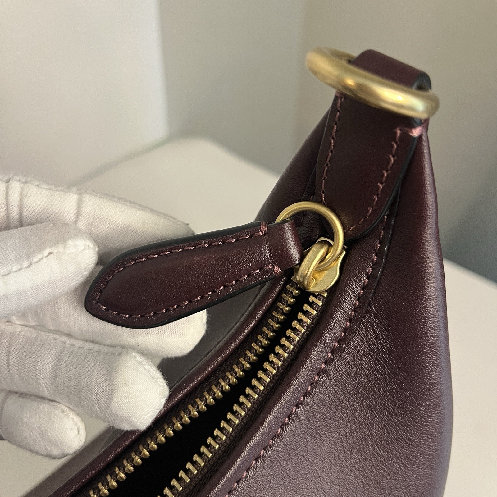 COACH Juliet Shoulder Bag Black Currant Glovetanned Leather Brass Hardware CR981