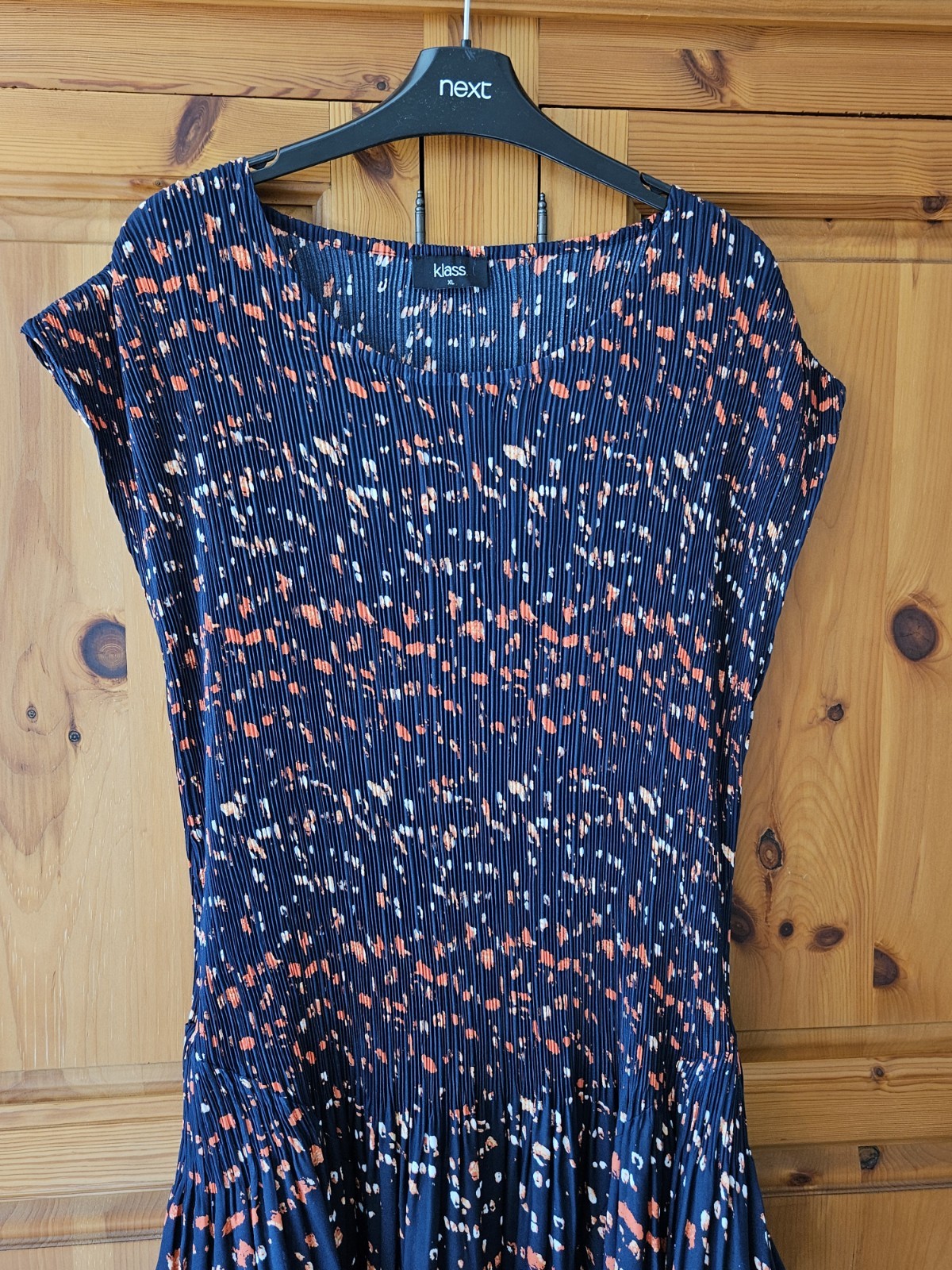 KLASS – Navy Print Elasticated Stretch Dress Handkerchief Hem – Size XL