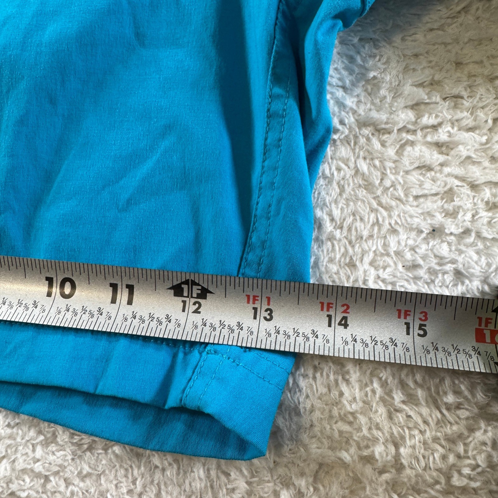The North Face Men’s Athletic Shorts Light Blue Size XXL 2XL 7″ Inseam Length