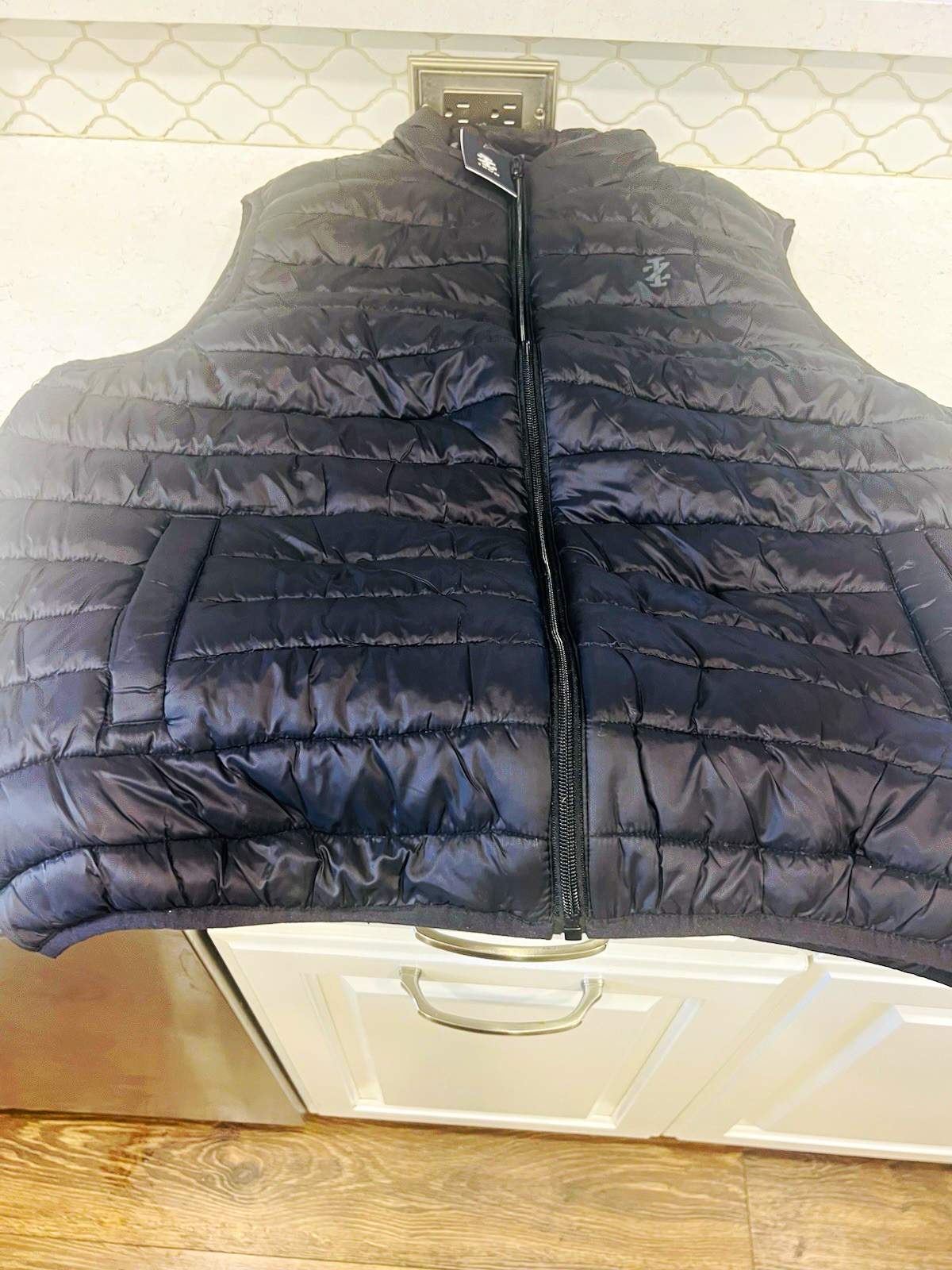 IZOD Men’s Black Quilted Puffer Vest Full Zip Stand-Up Collar XL