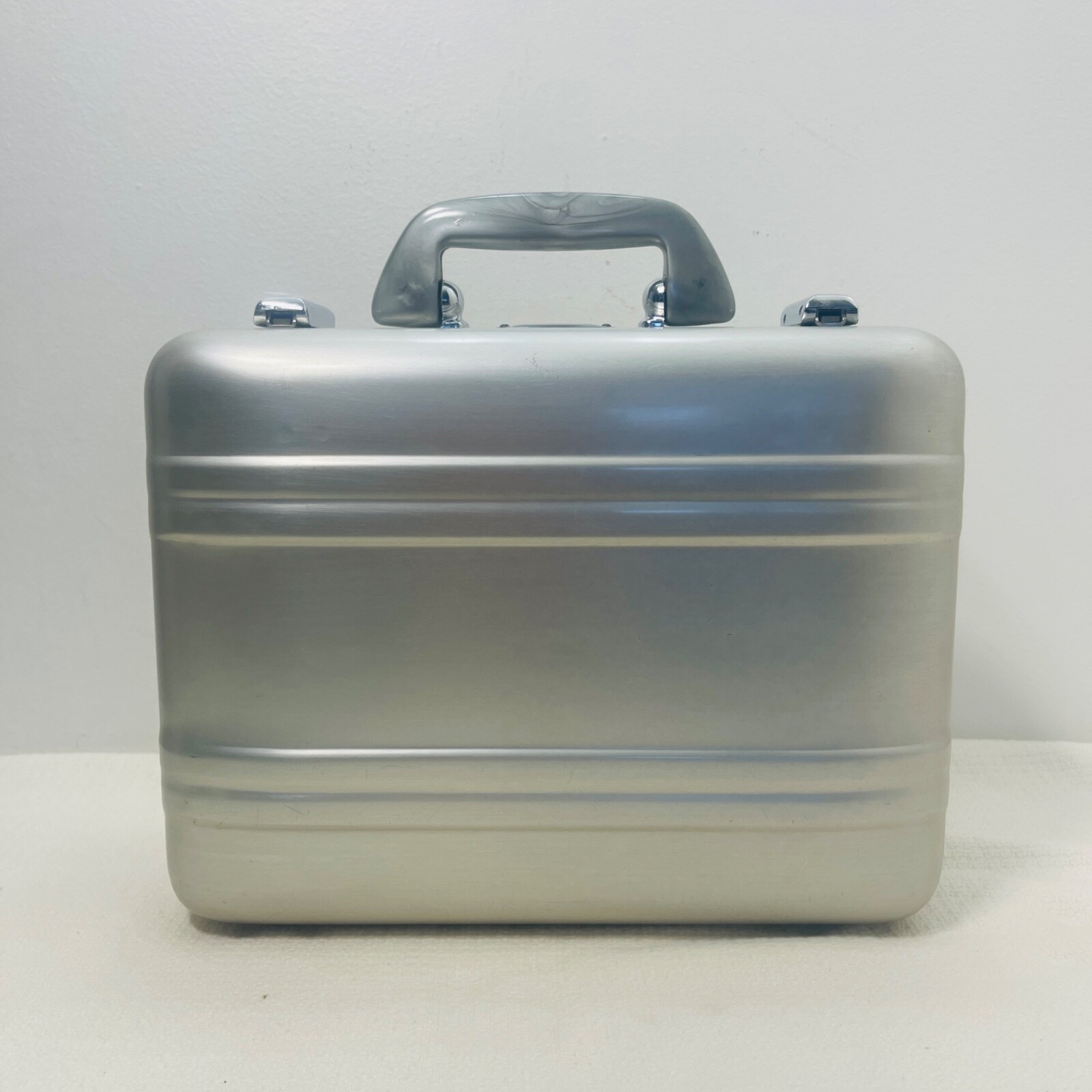 Vintage 40’s Halliburton Pre Zero Aluminum Cosmetic Case