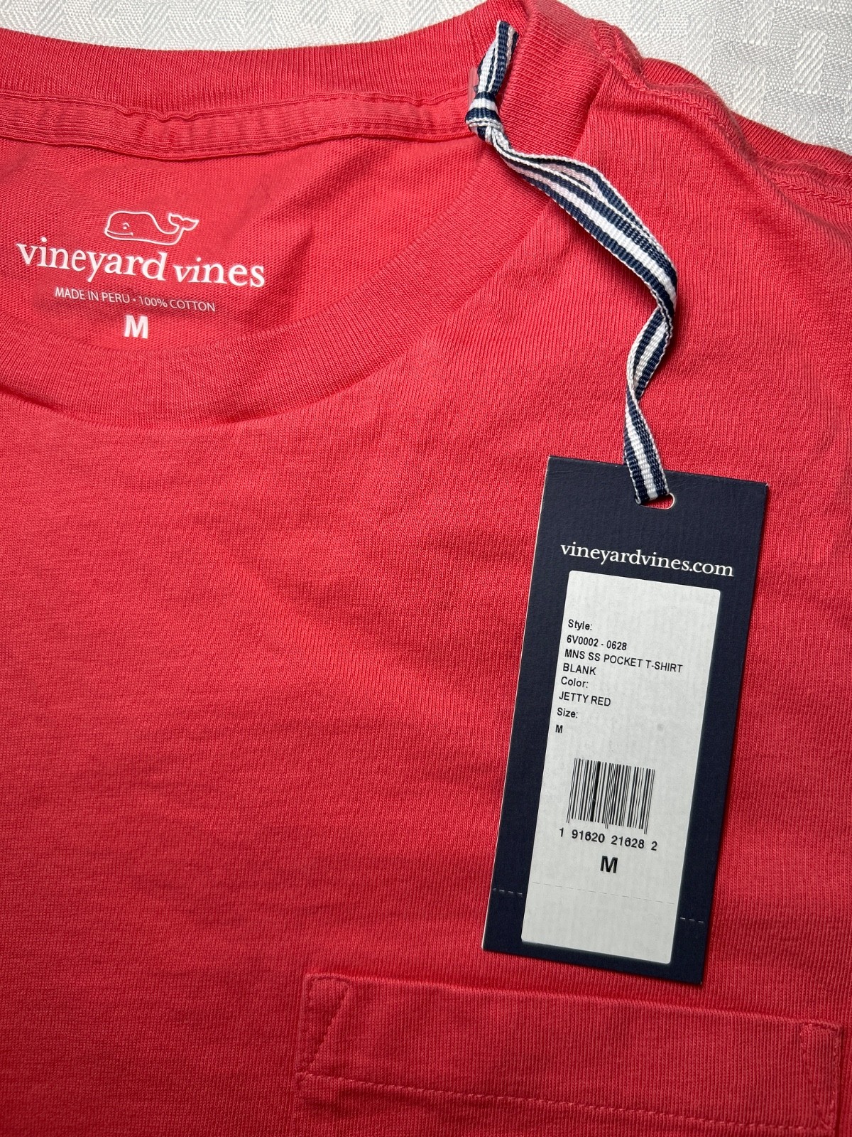 Vineyard Vines Men’s Jetty Red T-Shirt w/Pocket Sz Med New w/tag Free Shipping!