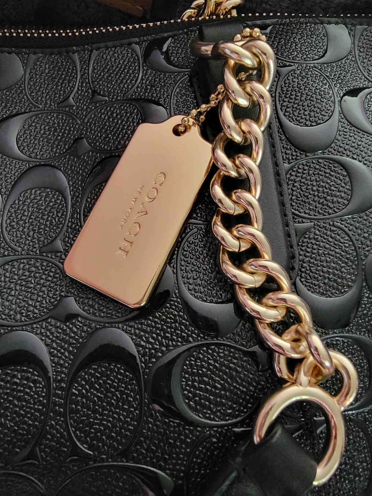 NWT – $475 COACH Ava Chain Black Signature Debossed Tote