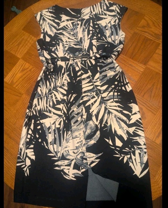 Connected Apparel Petites 4P Black/White Floral Sleeveless Belted Jumpsuit