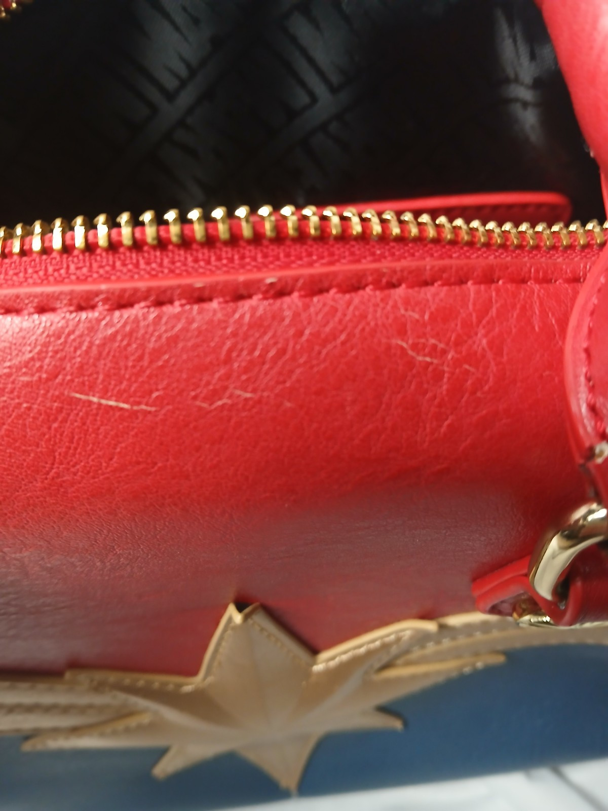 Loungefly Captain Marvel Crossbody Bag, Check Photos & Description