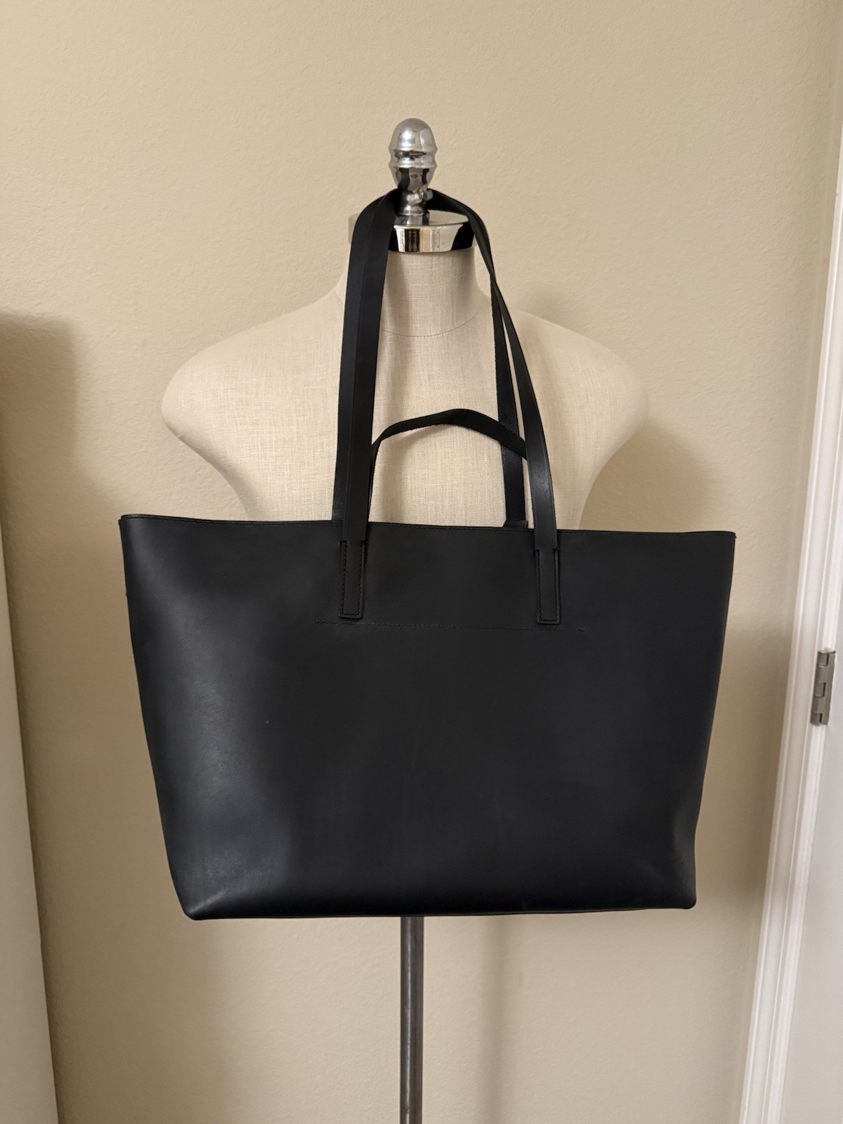 Madewell Women’s Large Black Zip Top Tote w/ Inner Pockets, Gold Hardware