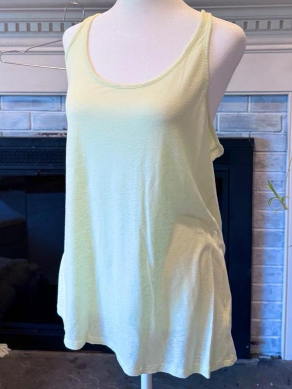 Athleta Gateway Linen Blend Tank Women’s Large Limone Green Racerback