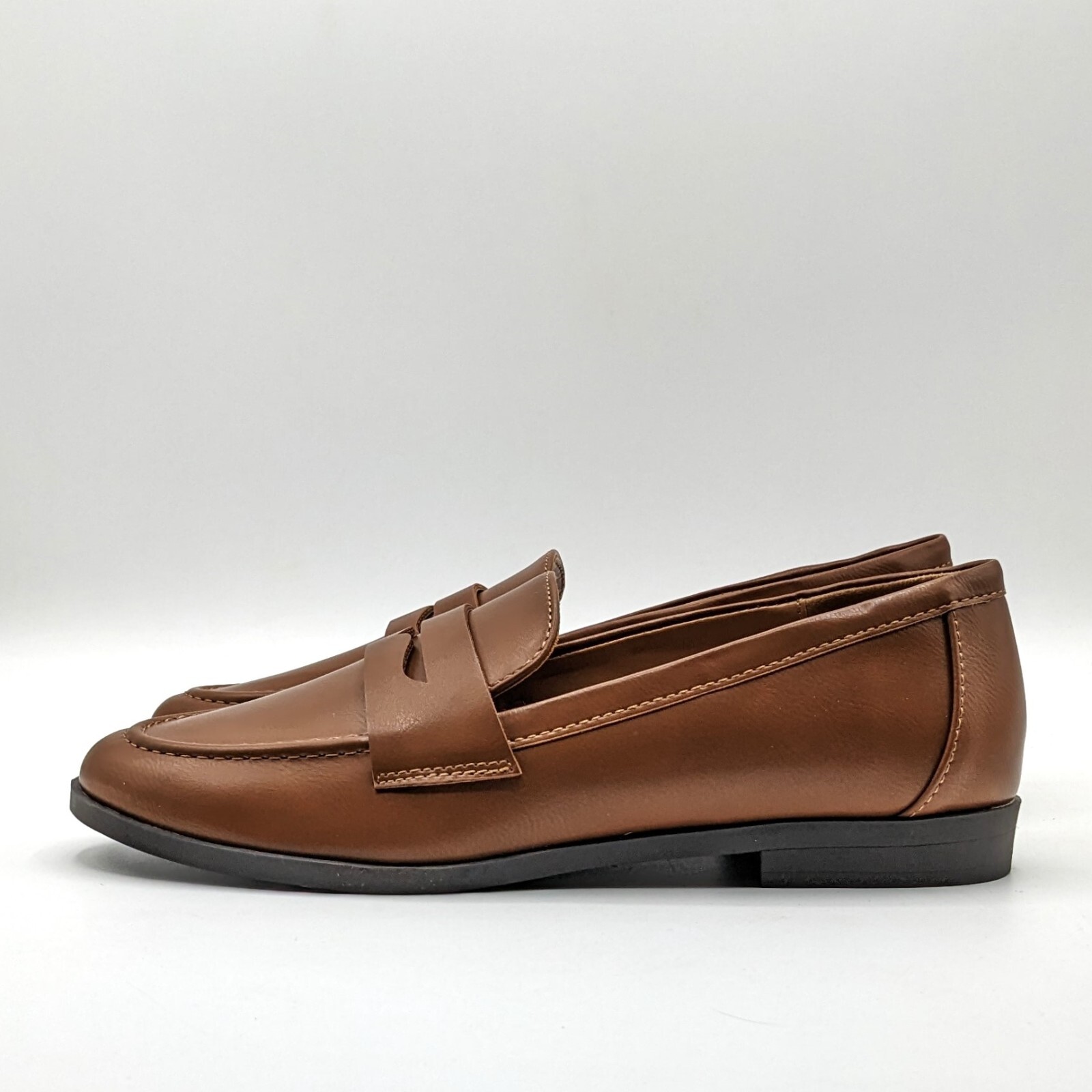 Kensie “Gitty” Women’s Slip-On Penny Loafer w/Padded Footbed (Cognac) – NEW