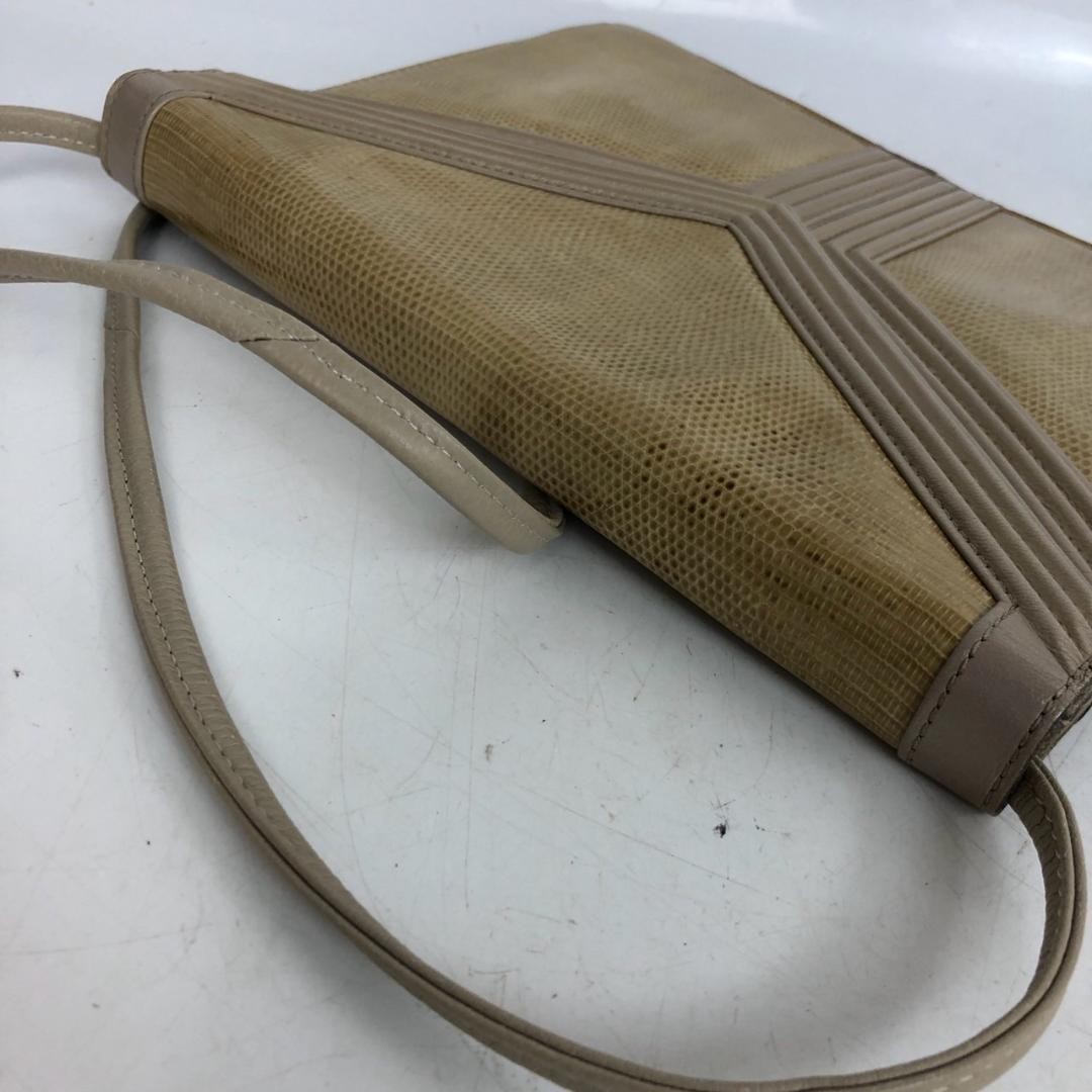 Yves Saint Laurent Shoulder Bag Beige W10.2in / D1.3in / H7.9in Authentic