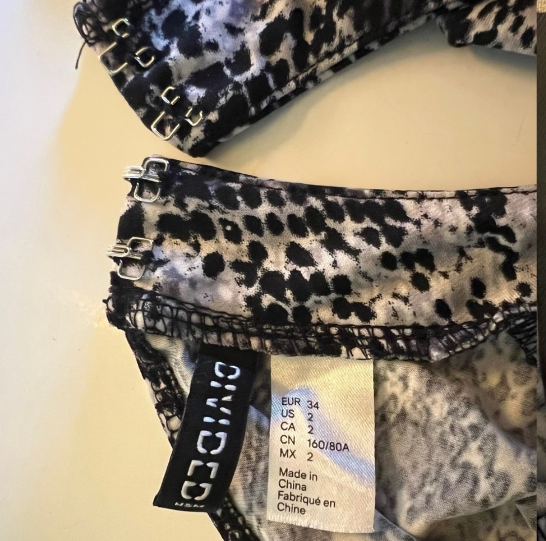 H&M Divided Snake Print Open Back Bodycon Mini Dress Size S / Y2K Glam Femme