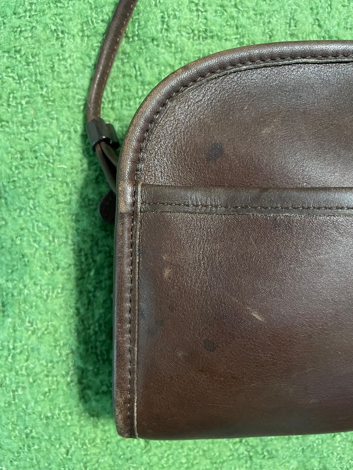 vtg COACH 9017 ABBIE Mahogany BROWN leather Crossbody Shoulder Bag zipper USA