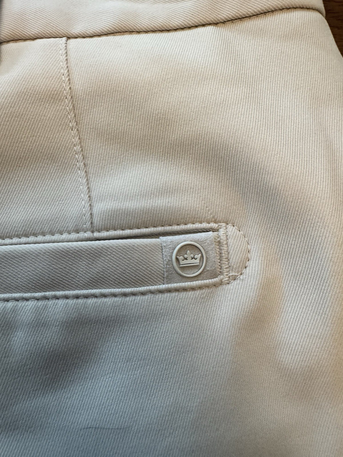 Peter Millar Men’s Beige Cotton Chino Shorts Flat Front Solid Zip Button Logo
