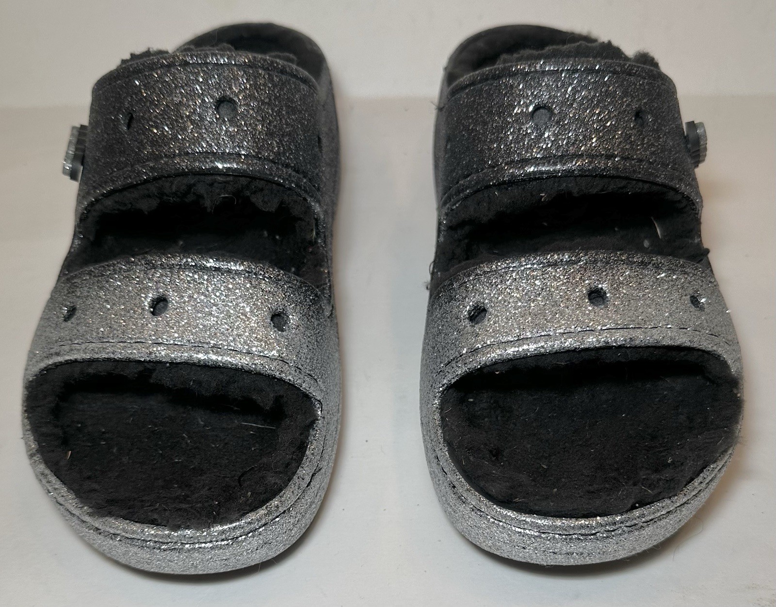 Crocs Classic Cozzzy Glitter Sandal Black Silver Ombre W9 M7 Fur Lined Sherpa