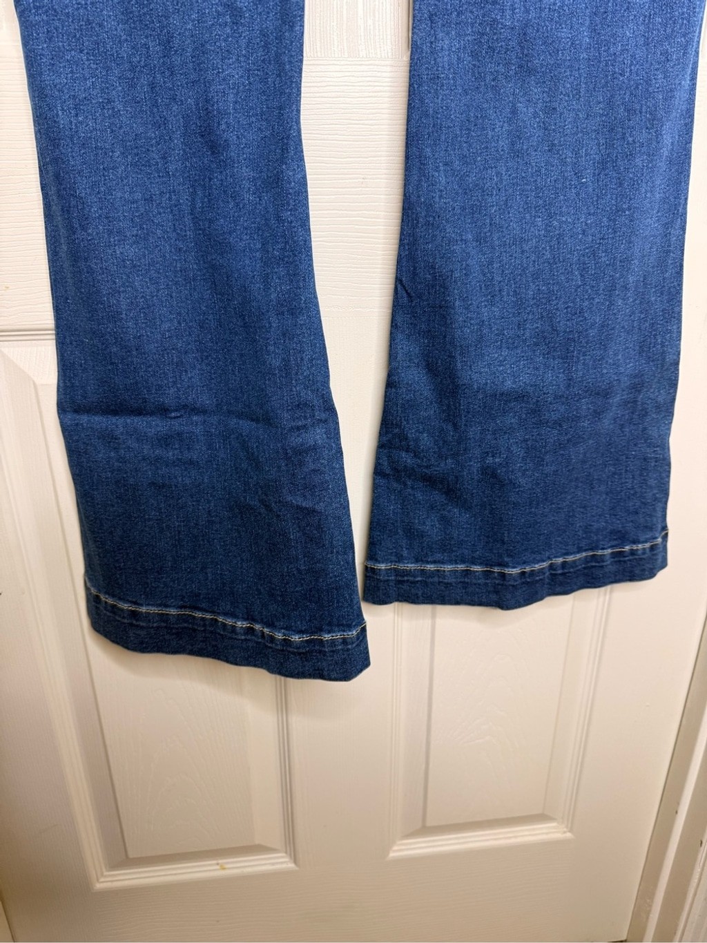 Y2K Flare Jeans Size 10 High Rise Wide Leg Dark Wash Stretch Denim Boho Western