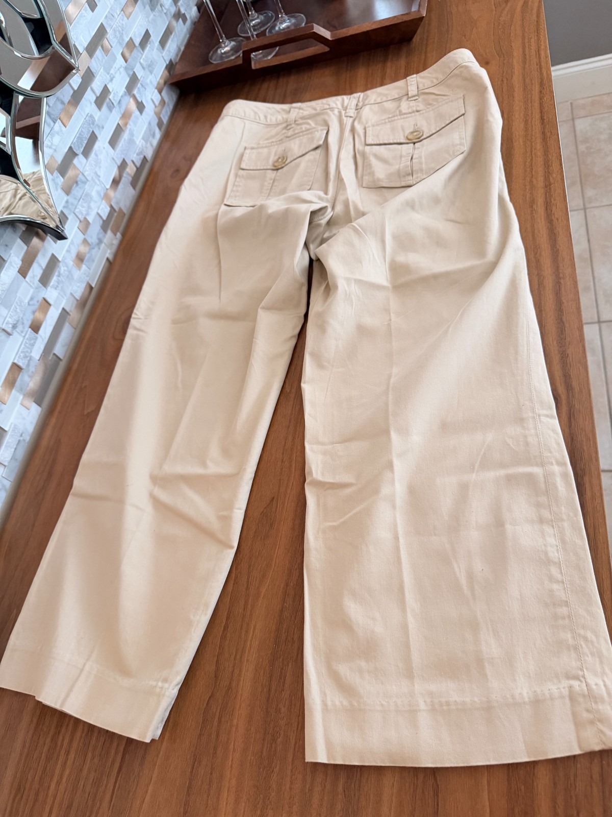 Tommy Hilfiger Women’s Wide Leg Khaki Pants – Size 6 – Classic Cotton Stretch