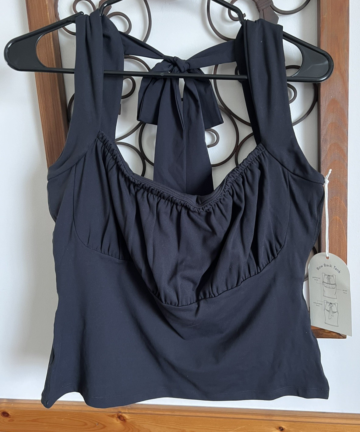 Blogilates Bow Back Tank Black Built-in Bra Size Extra Large NEW