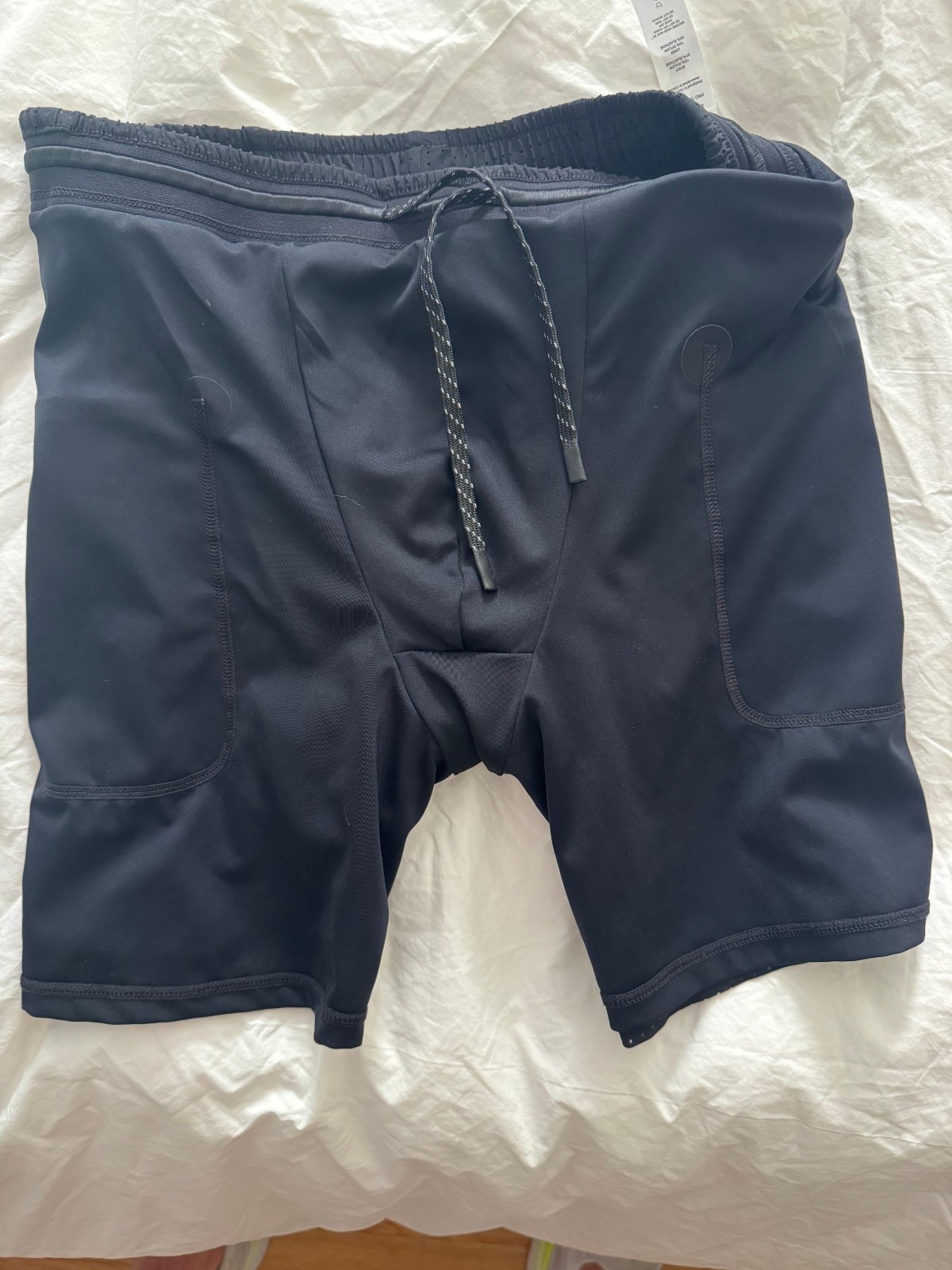 Mens Currently Running M2 Pro 5” Lined Short – Black – Small. Worn 2x only!