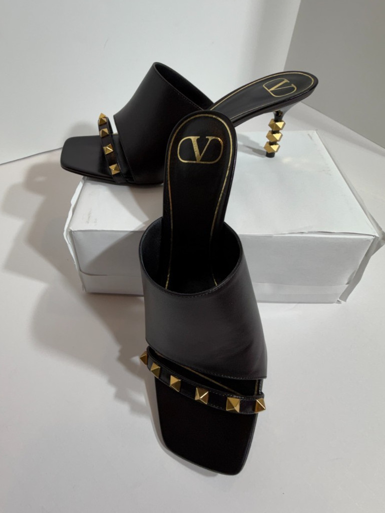 New Valentino Black Slide Sandals with Rockstud Accents 3 Inch Heels Size 38