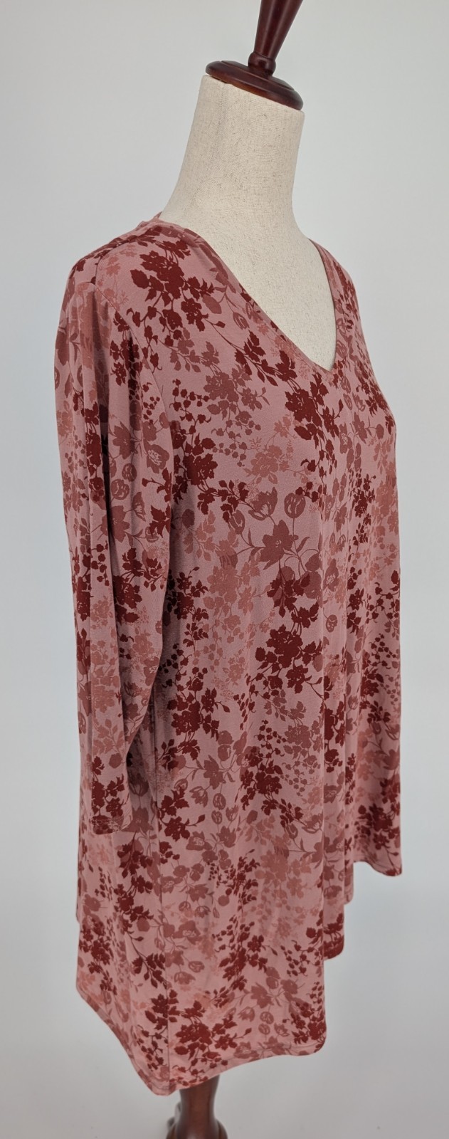 Soma Tunic Tee L Burgundy Pink Floral Asymmetrical 3/4 Sleeve Stretch NWT Soft