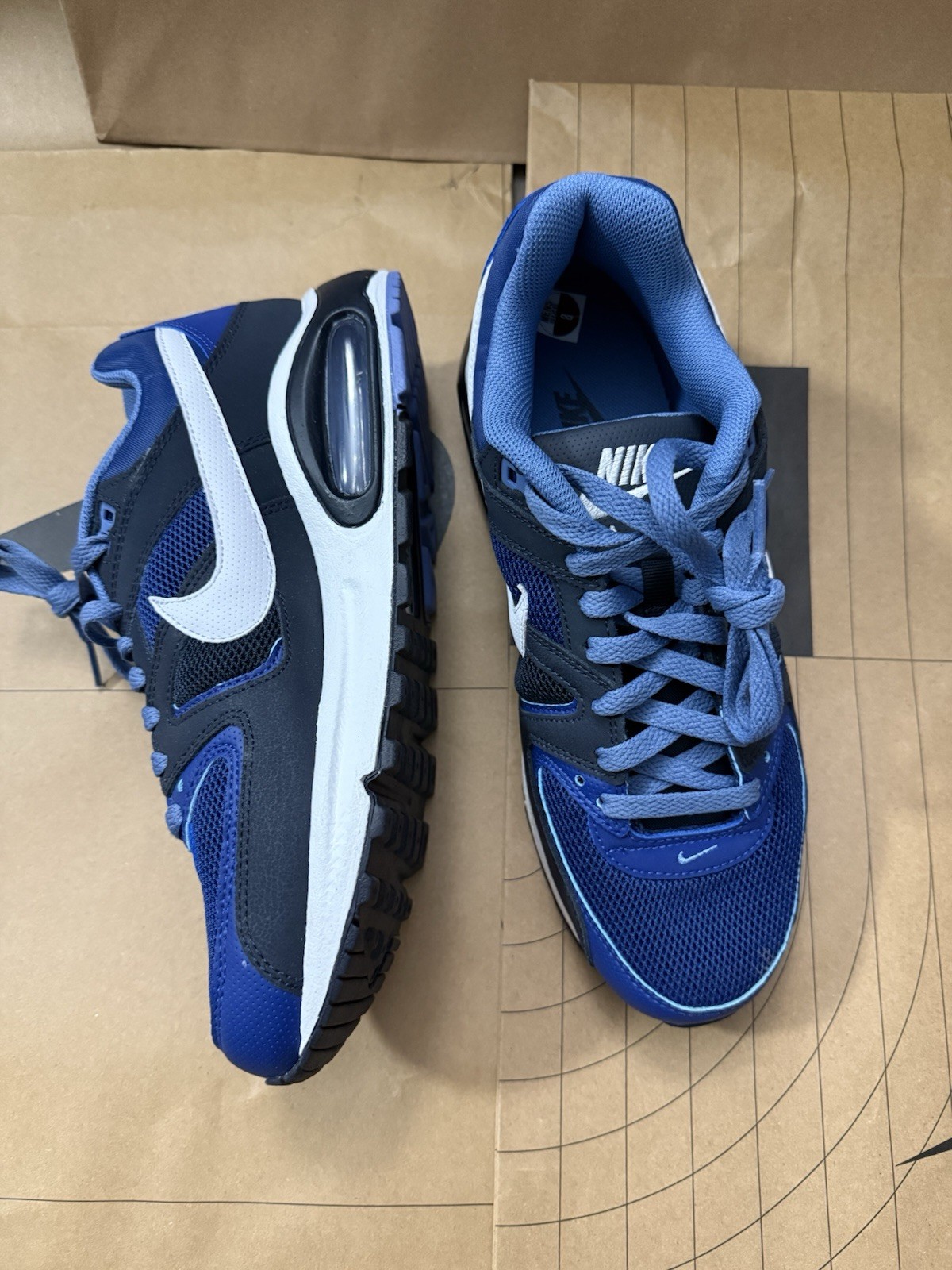 Nike Air Max Command Command Brand New Size 8 Men