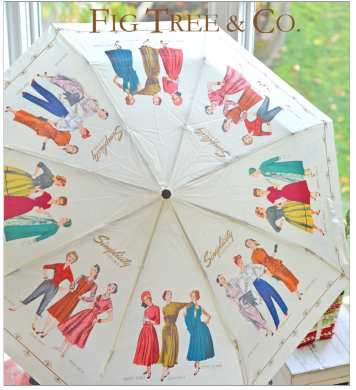 Simplicity Vintage Small Umbrella Retro Vintage Fashion NEW IN PACKAGING!