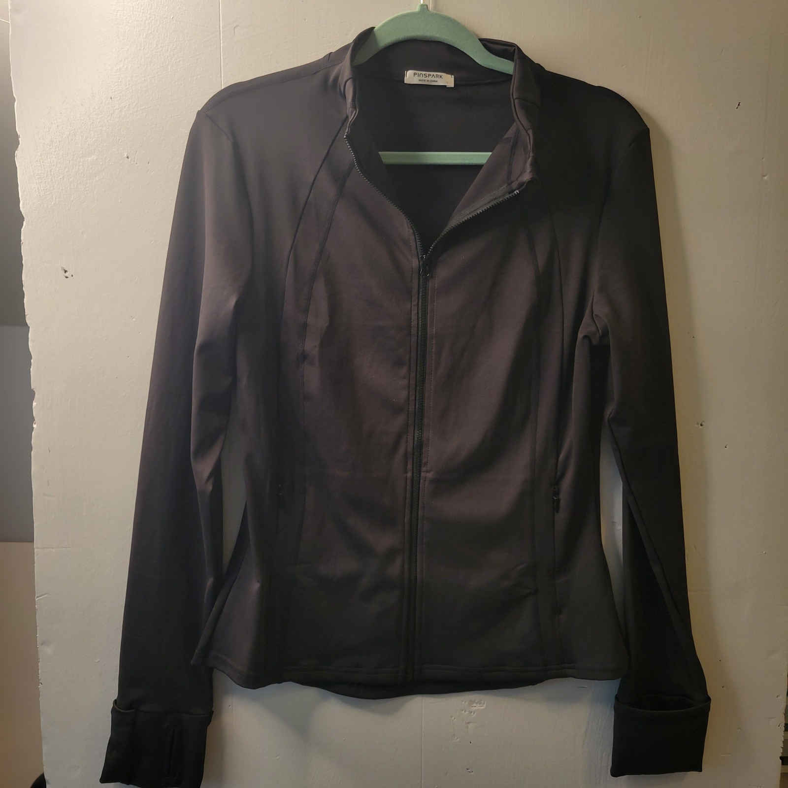 Women’s Black Full Zip Athletic Jacket Thumbhole Performance Activewear Size L