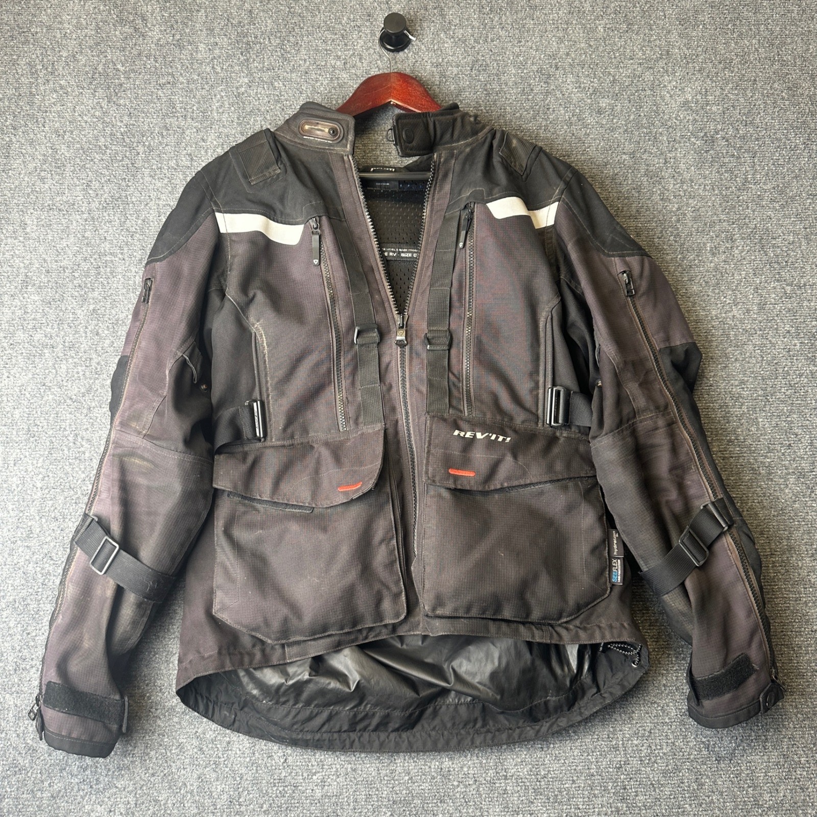 REV’IT! Sand 3 Motorcycle Jacket Mens L Black Armor Adventure Touring FJT228