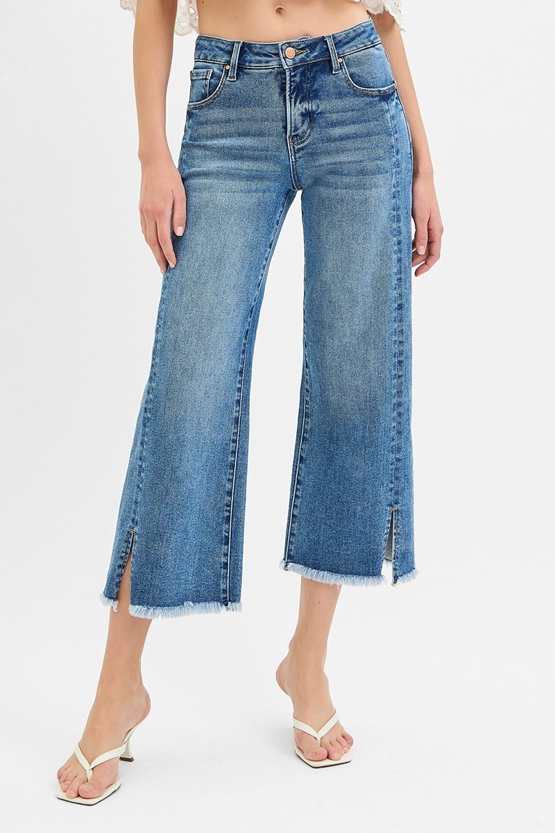 NWT Risen Denim Crop Jeans Medium Blue with Stretch Frayed Hem