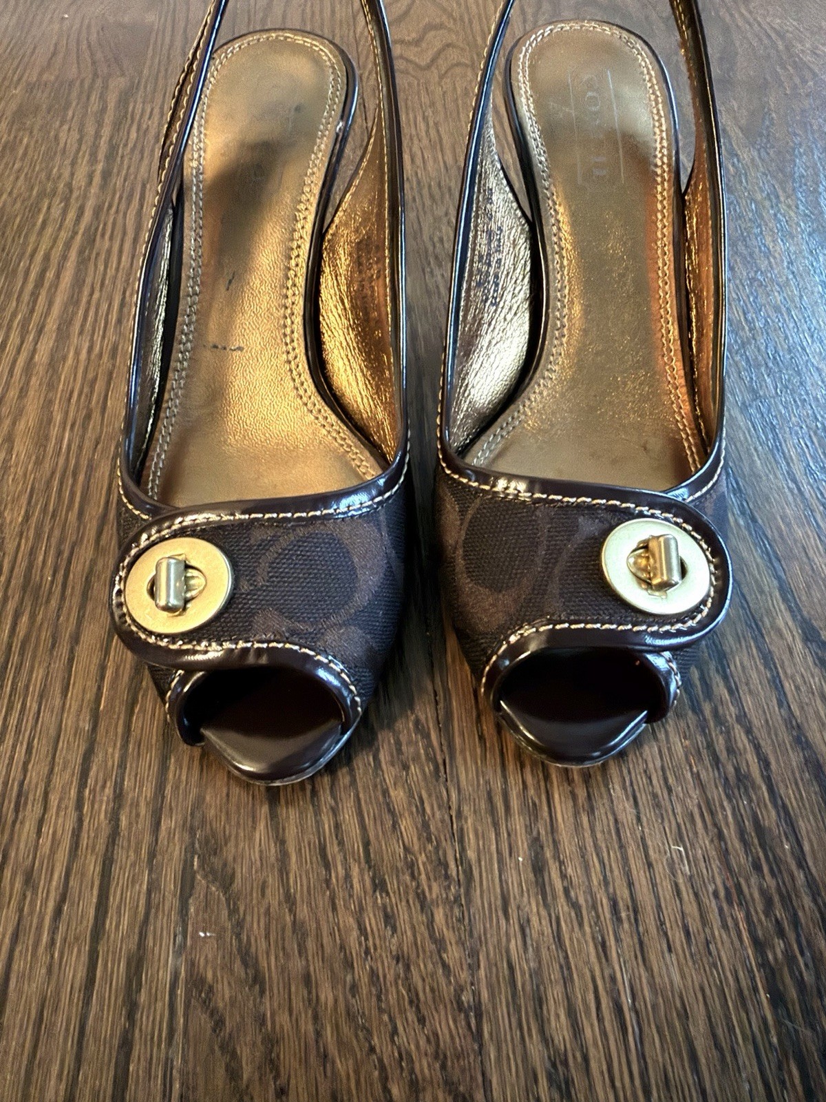 VTG Coach Brook Brown Logo Jacquard Turn Lock Peep Toe Slingback Heels Sz 6.5 B