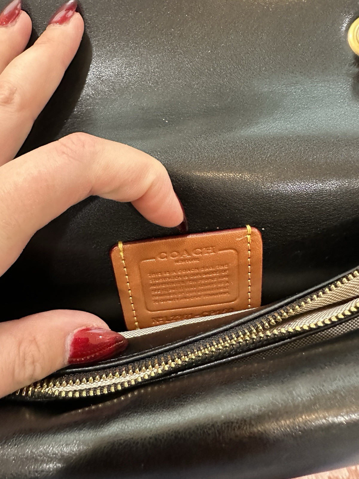 Coach Black Quilted Tabby 26 w/ Gold Chain Strap EUC