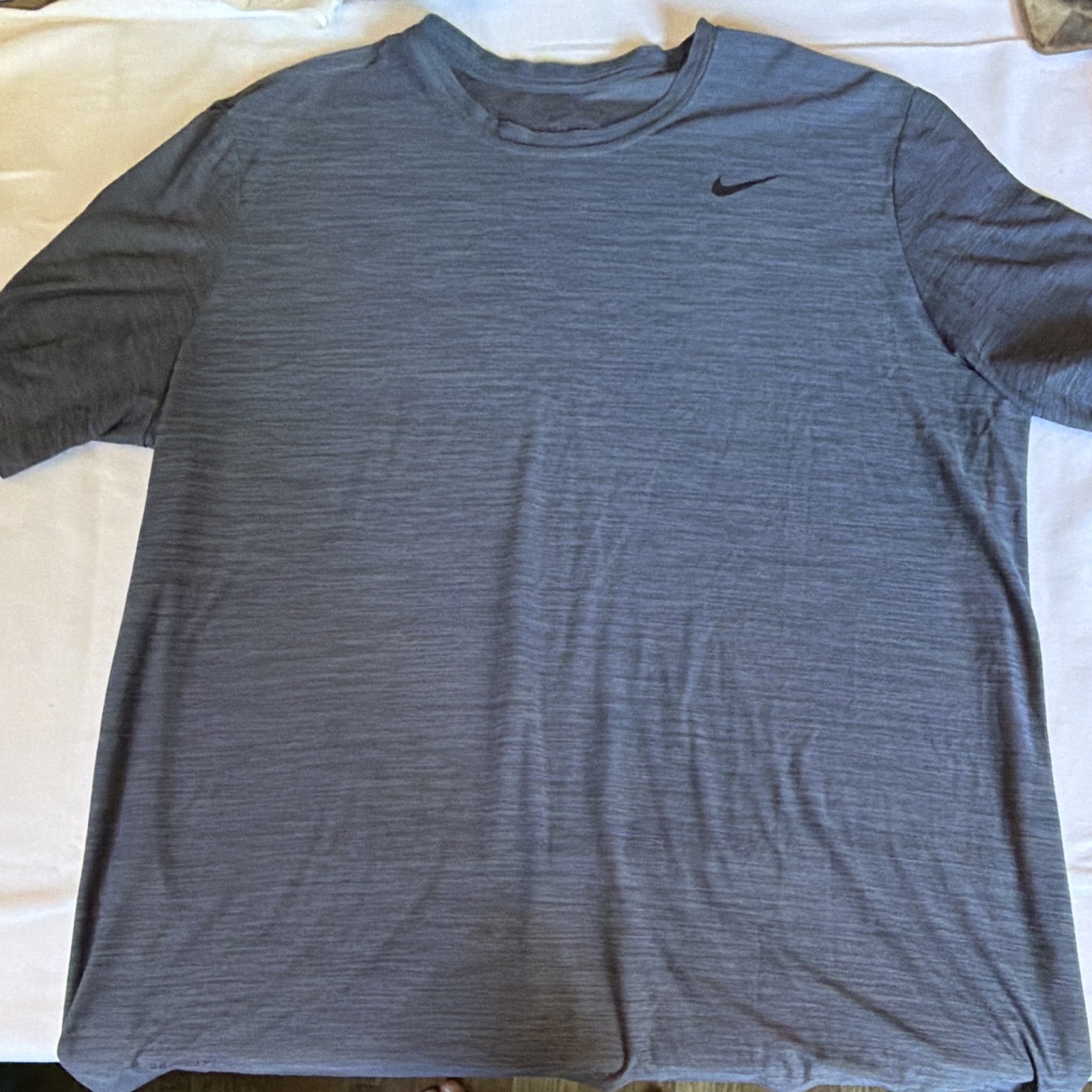 Nike Dri-FIT Men’s Gray T-Shirt L Crew Neck Short Sleeve Moisture Wicking