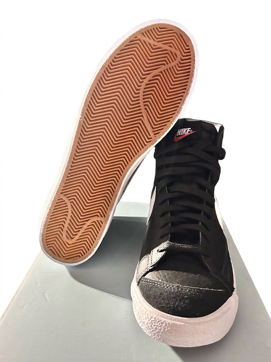 Nike Blazer Mid Black White High Top Leather Athletic Basketball Sneakers