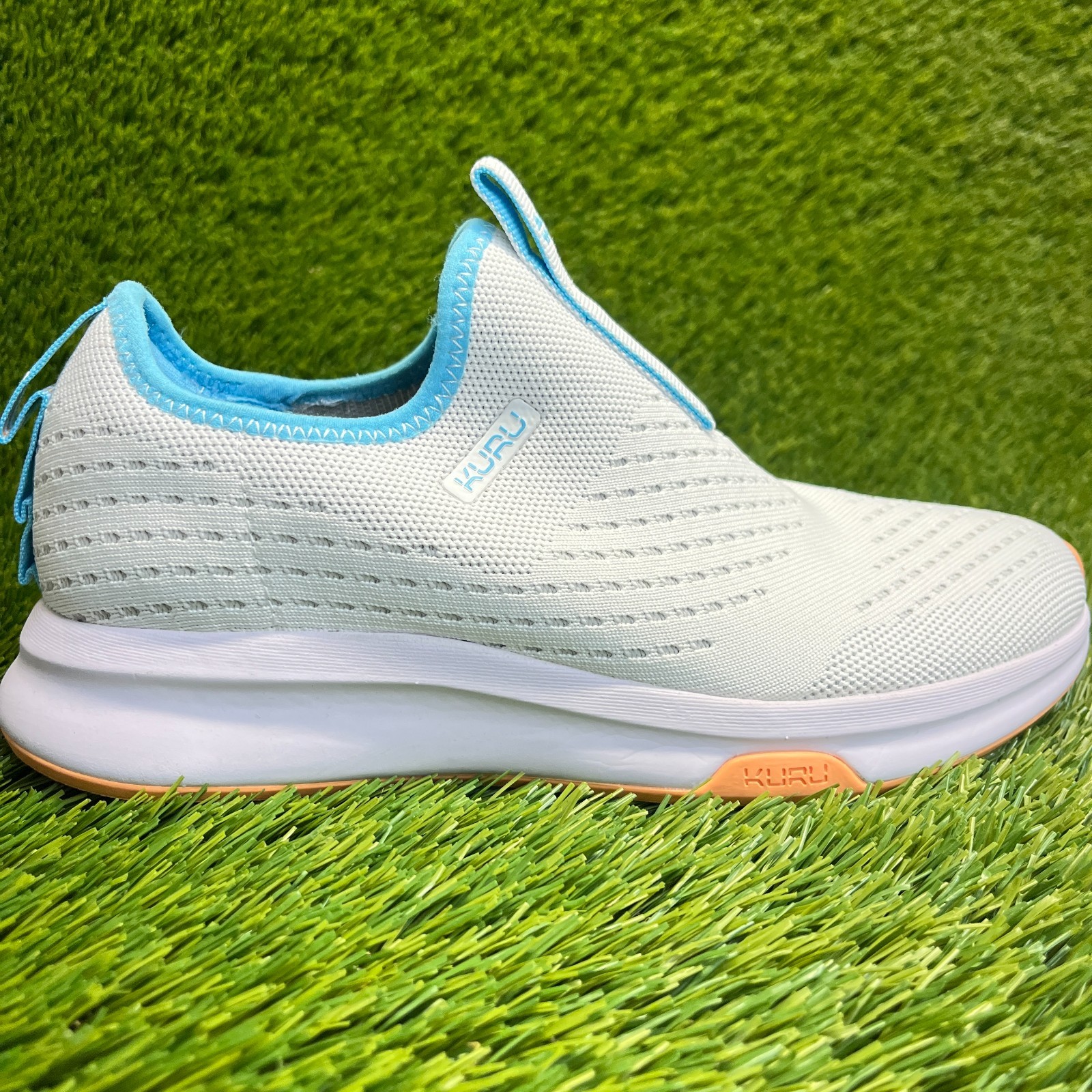 Kuru Atom Womens Size 8.5 White Blue Gum Athletic Walking Slip On Shoes Sneakers